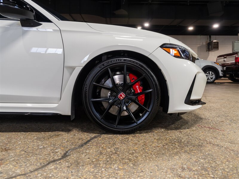 Used 2023 Honda Civic Type R image 7