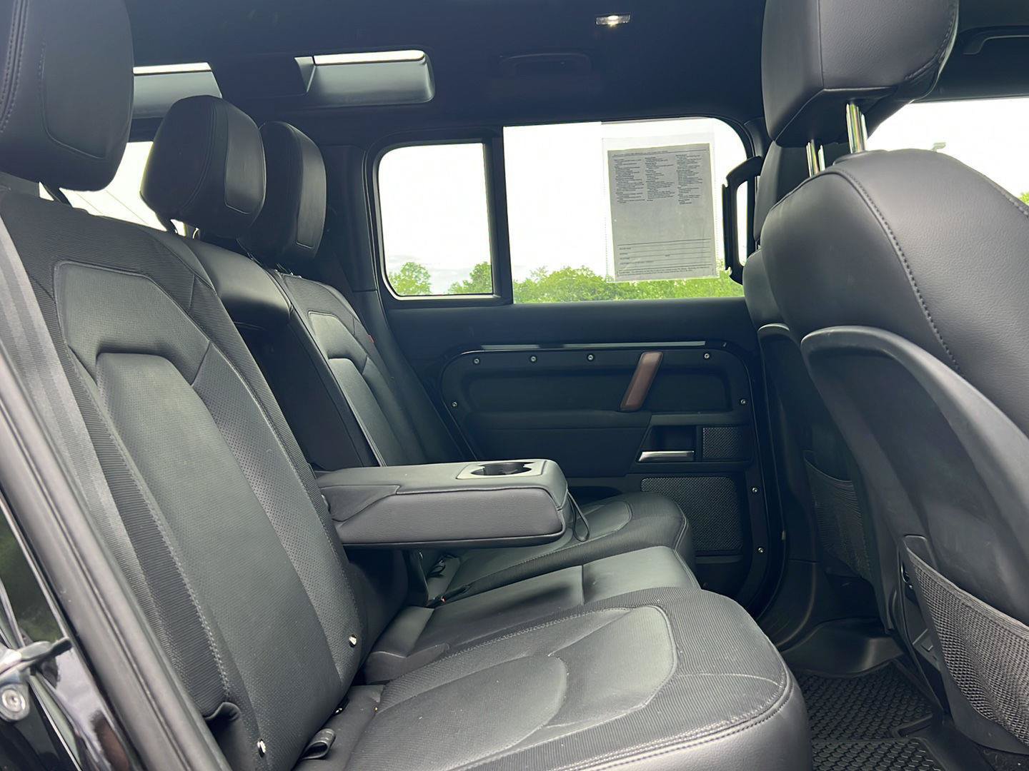 Certified 2023 Land Rover Defender 110 X-Dynamic SE AWD/4WD image 29