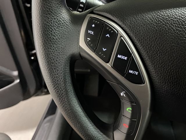 Used 2017 Hyundai Elantra GT FWD image 14