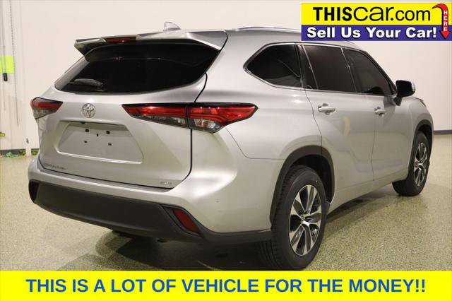 Used 2021 Toyota Highlander XLE image 7