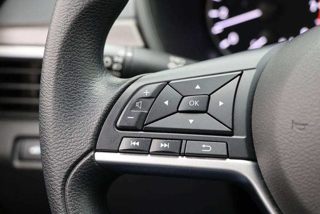 Used 2024 Nissan Altima 2.5 SV image 19