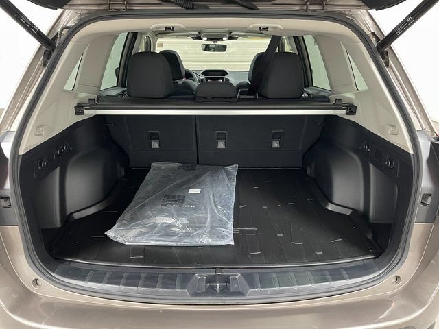 Used 2024 Subaru Forester Premium AWD/4WD image 25