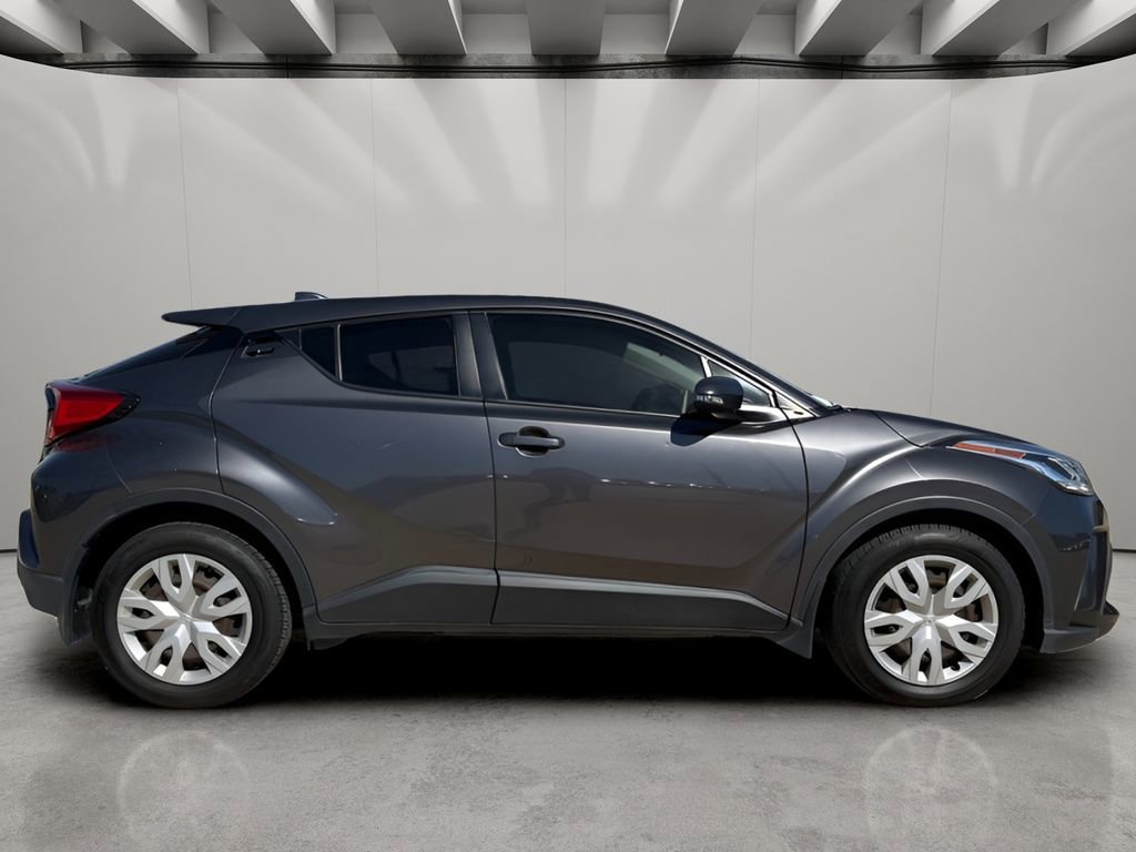 Used 2021 Toyota C-HR LE image 6