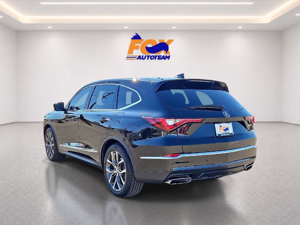 Used 2024 Acura MDX w/ Technology Package FWD image 3