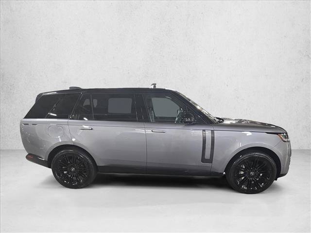 Used 2023 Land Rover Range Rover Long Wheelbase SE AWD/4WD image 4