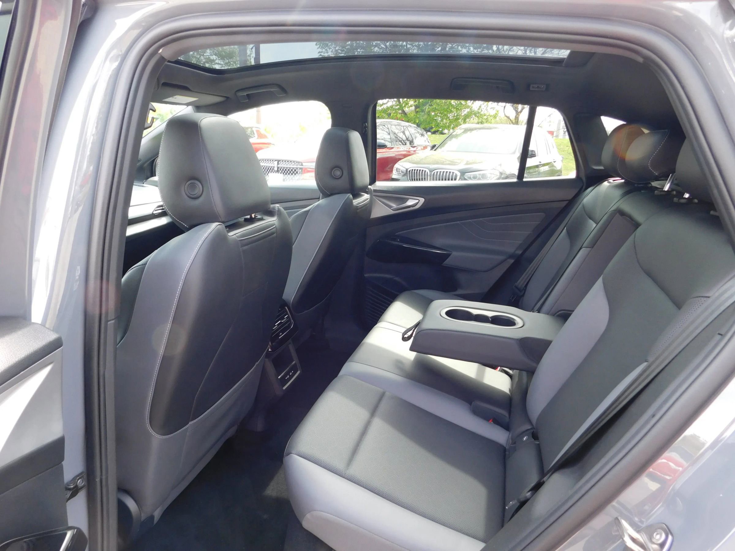 Used 2023 Volkswagen ID.4 Pro S image 12