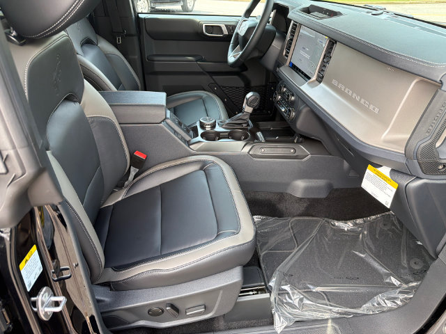 New 2026 Ford Bronco Outer Banks AWD/4WD image 15