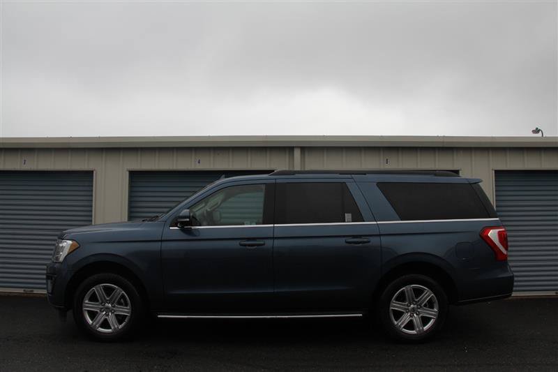 Used 2020 Ford Expedition Max XLT w/ Equipment Group 202A AWD/4WD image 8