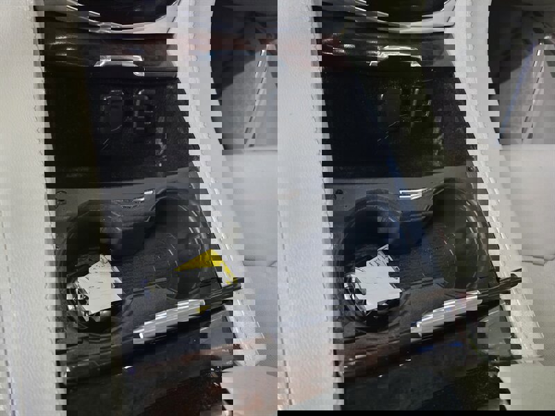 Used 2015 Cadillac Escalade ESV Luxury image 30