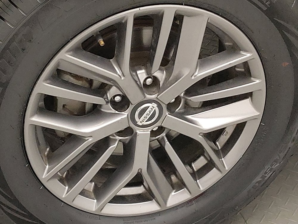 Used 2021 Nissan Rogue S AWD/4WD image 31