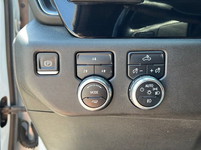 Used 2024 GMC Sierra 3500 SLE w/ SLE Convenience Package AWD/4WD image 24