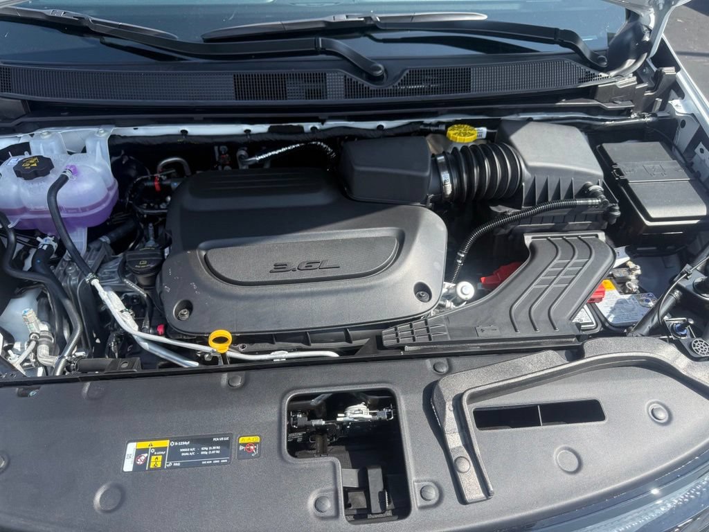 New 2027 Chrysler Pacifica Select FWD image 61