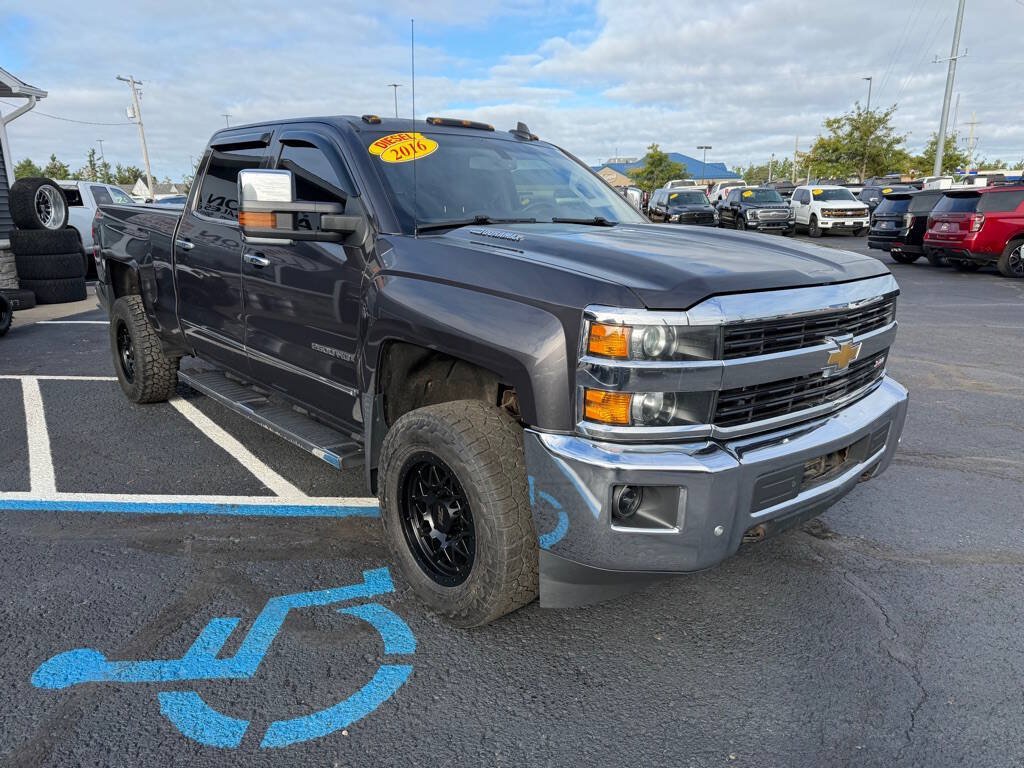 Used 2016 Chevrolet Silverado 2500 LTZ w/ LTZ Plus Package AWD/4WD image 7