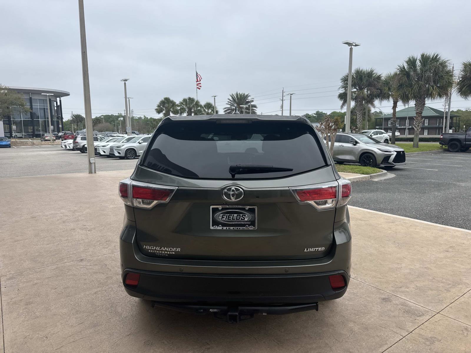 Used 2014 Toyota Highlander Limited image 4