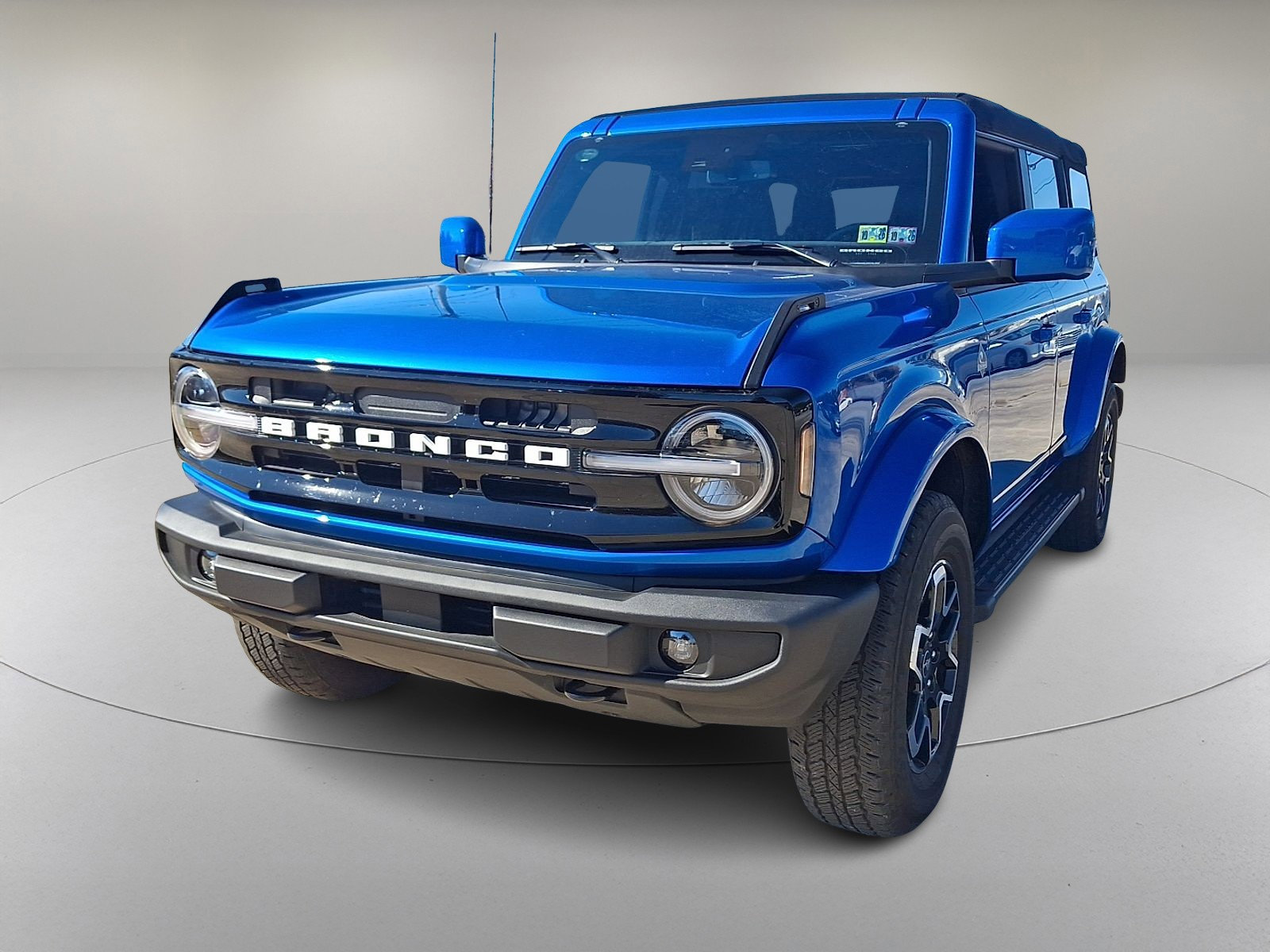 Used 2024 Ford Bronco Outer Banks image 4