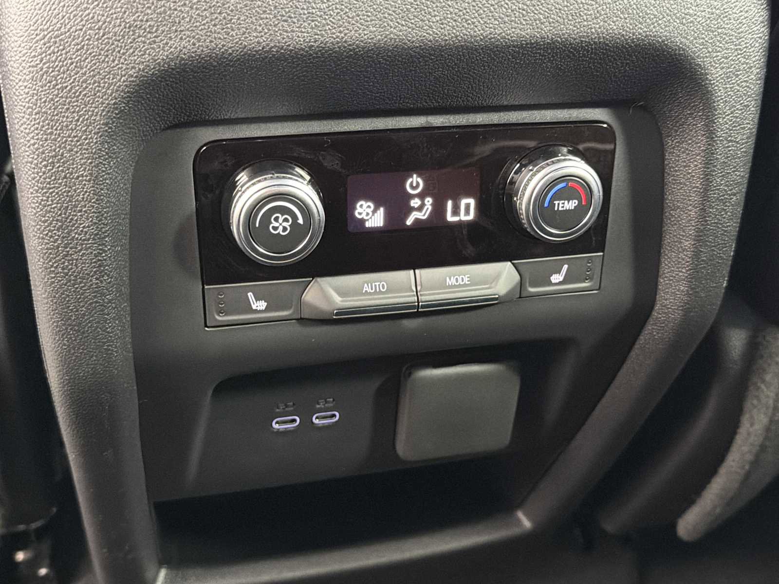 New 2026 GMC Acadia Denali Ultimate FWD image 23