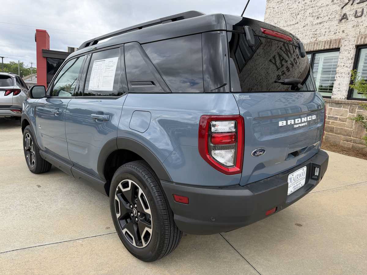 Used 2024 Ford Bronco Sport Outer Banks AWD/4WD image 8