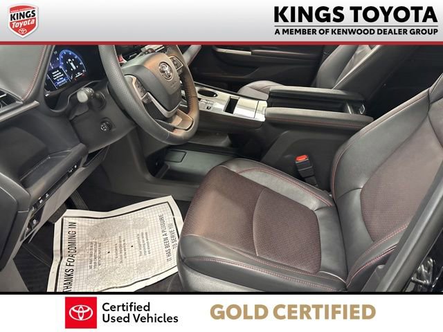 Used 2025 Toyota Sienna XSE w/ XSE Premium Package image 20