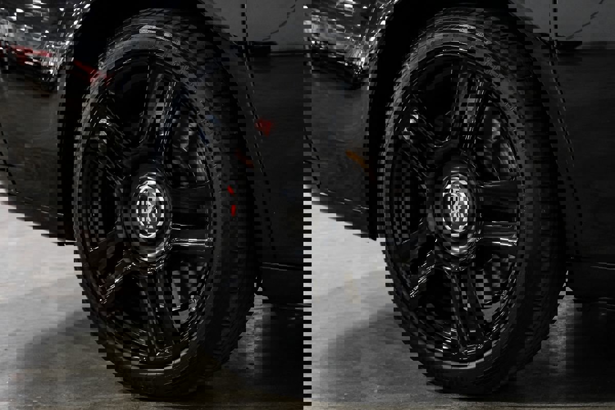 Used 2017 Rolls-Royce Ghost image 59