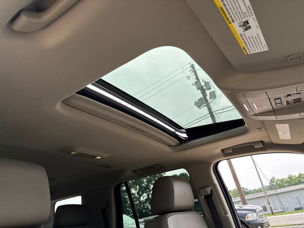 Used 2019 GMC Yukon SLT w/ HD Trailering Package AWD/4WD image 10