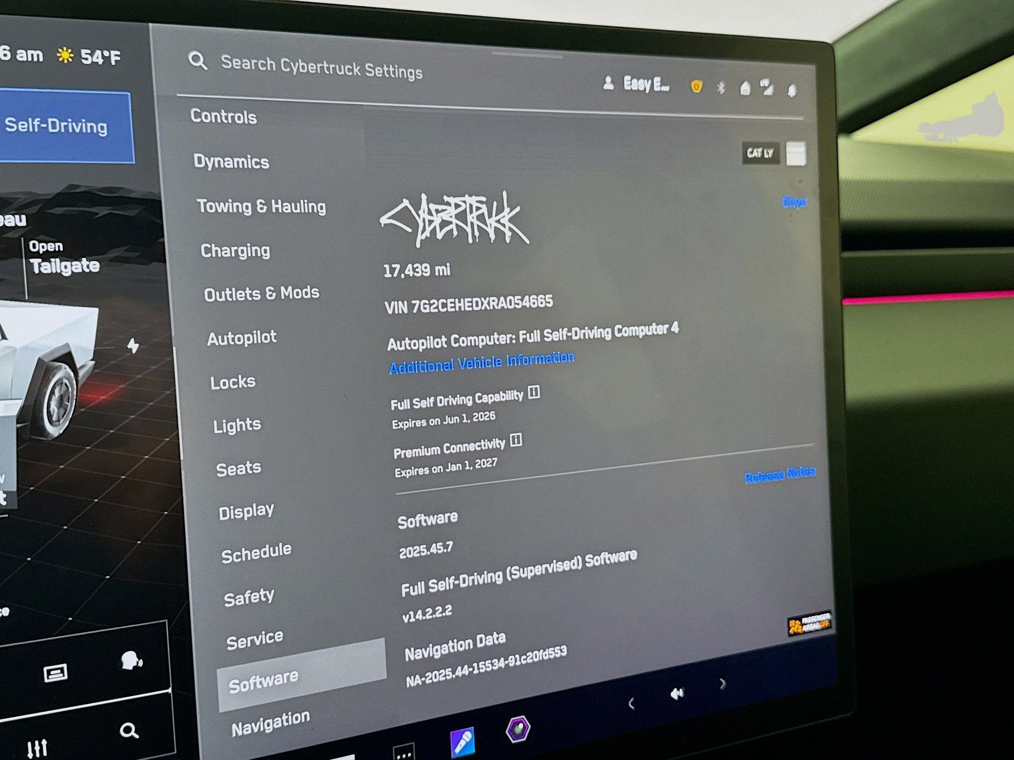 Used 2024 Tesla Cybertruck AWD Crew Cab image 14