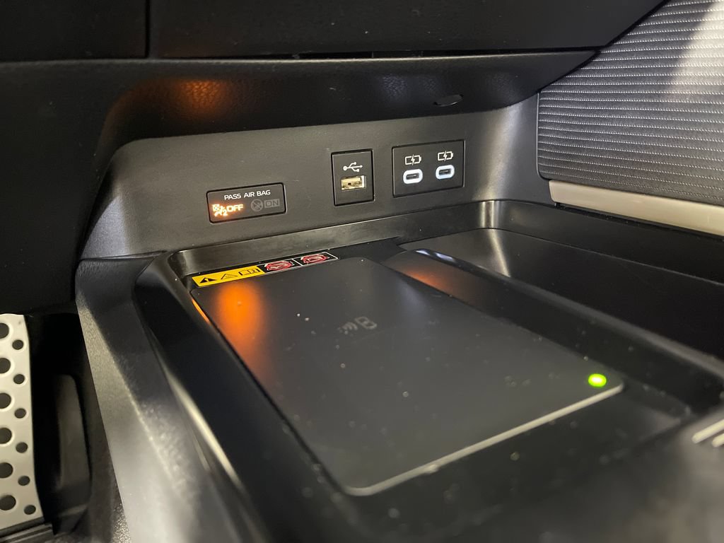 Certified 2025 Toyota Camry SE FWD image 26
