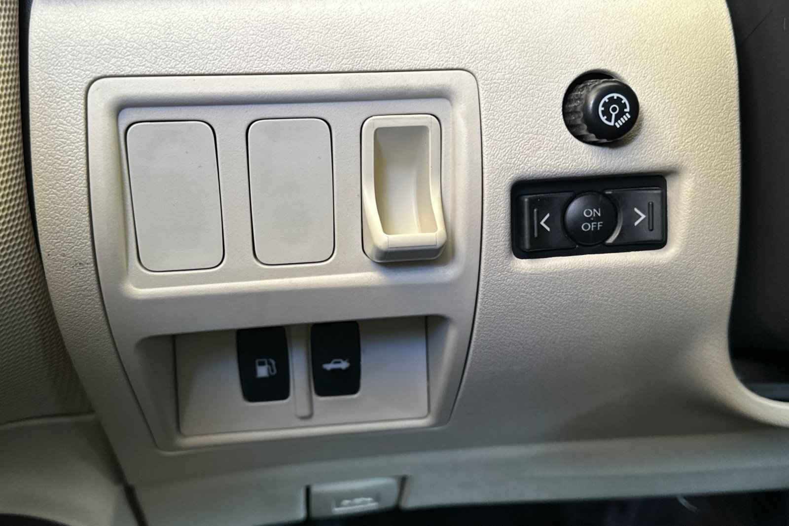 Used 2010 Lexus IS 350 RWD image 30