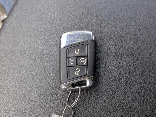 Used 2023 Volkswagen Atlas SE w/ Panoramic Sunroof Package FWD image 31
