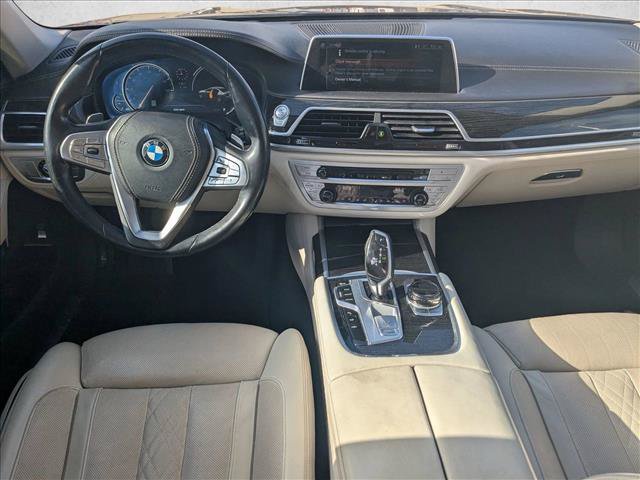Used 2017 BMW 750i xDrive AWD/4WD image 17