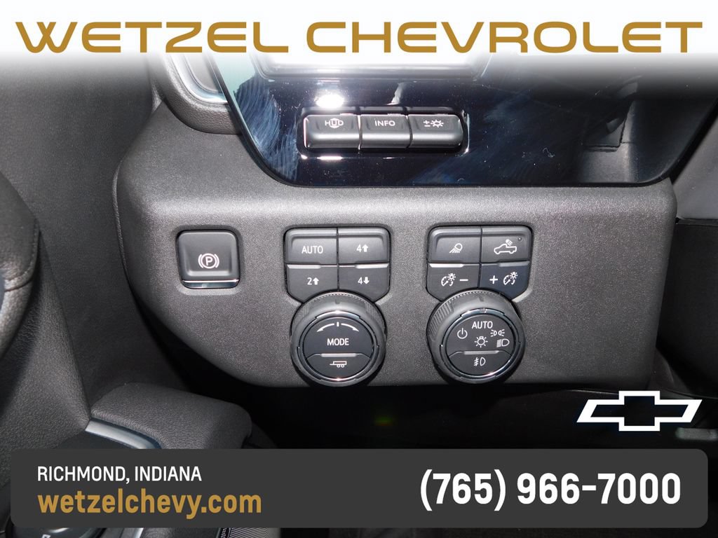 Used 2025 Chevrolet Silverado 2500 High Country w/ Technology Package AWD/4WD image 30