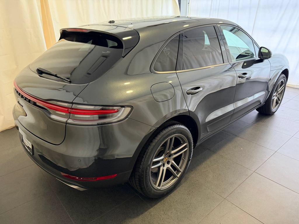 Certified 2021 Porsche Macan AWD/4WD image 9