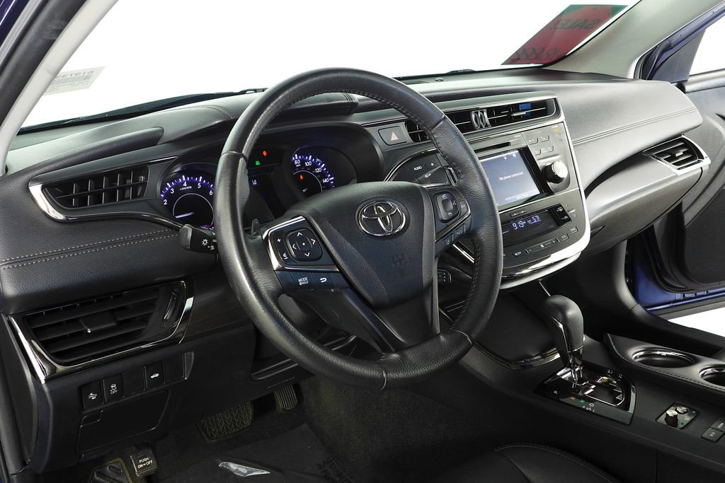 Used 2018 Toyota Avalon XLE w/ Preferred Accessory Package image 30