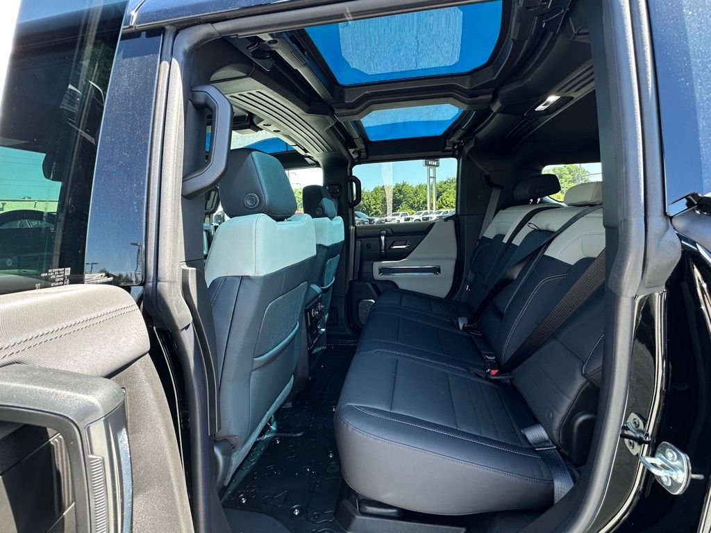 New 2026 GMC Hummer EV SUV w/ LPO, Sport Package AWD/4WD image 19