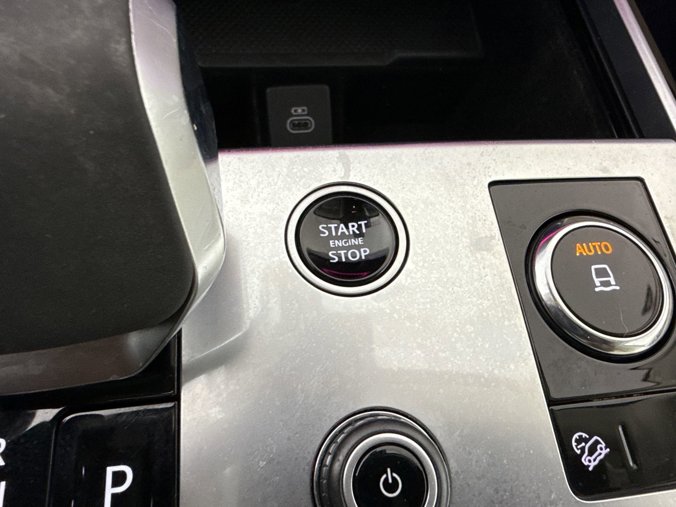 Used 2023 Land Rover Range Rover SE image 22