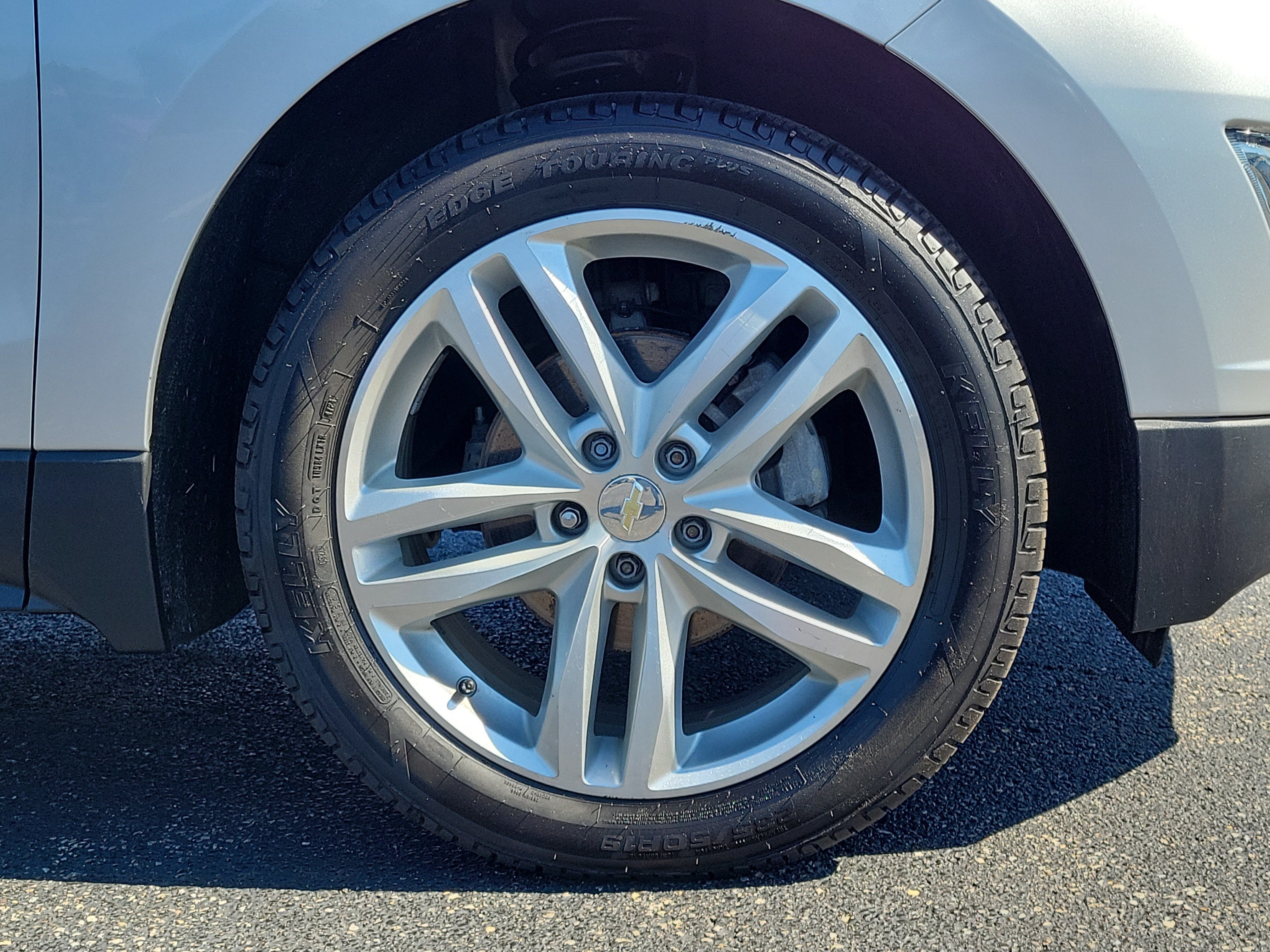 Used 2020 Chevrolet Equinox Premier AWD/4WD image 5