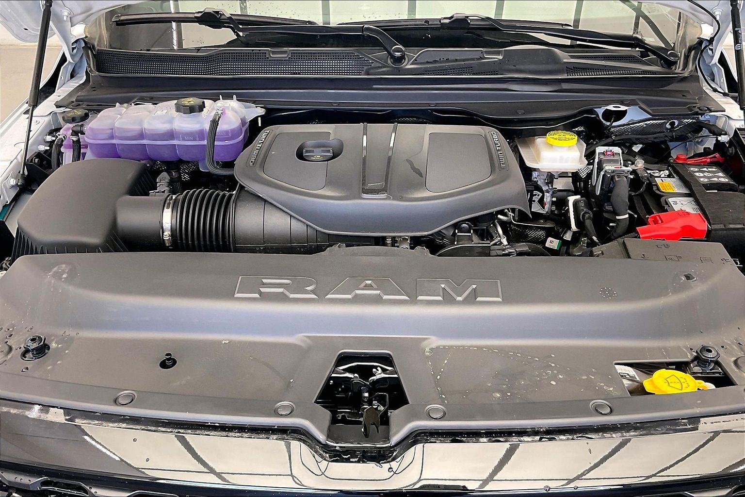 New 2026 RAM 1500 Express AWD/4WD image 18