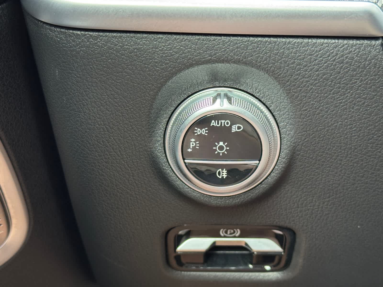 Certified 2024 Mercedes-Benz C 300 4MATIC Sedan image 18