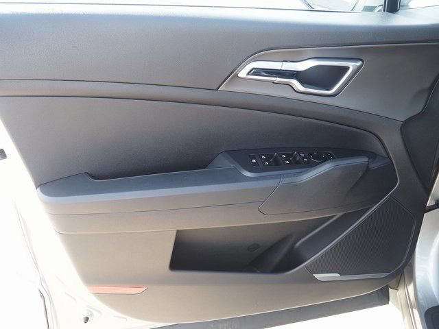 New 2026 Kia Sportage LX image 38