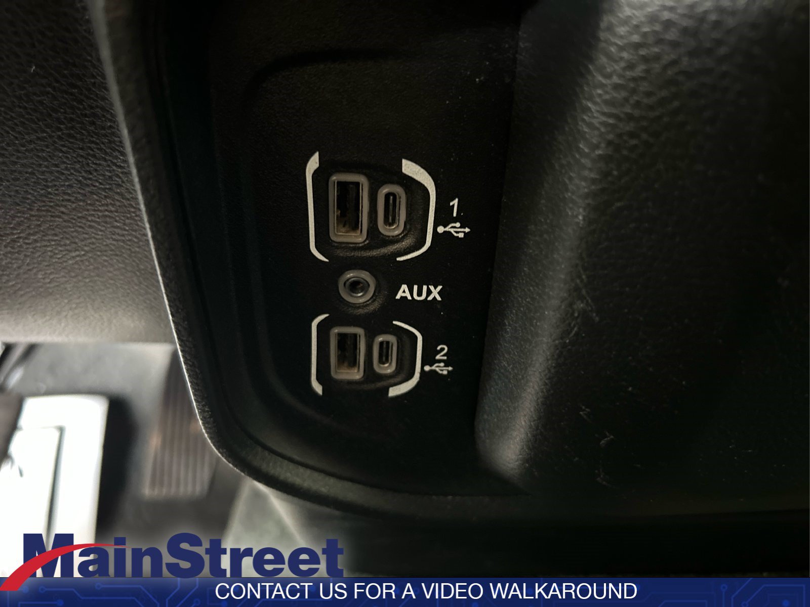 Used 2024 RAM 1500 Big Horn AWD/4WD image 33