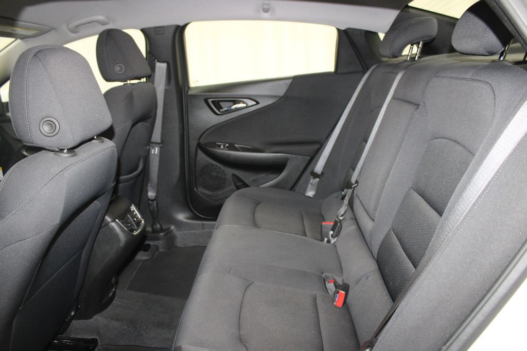 Used 2025 Chevrolet Malibu LT FWD image 21