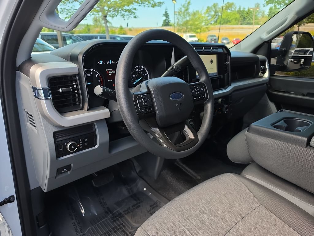 Used 2024 Ford F350 XL w/ Snow Plow/Camper Package AWD/4WD image 11