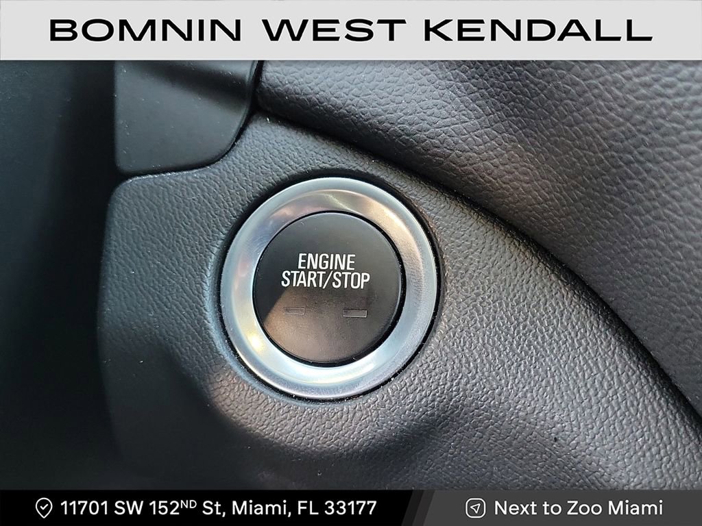 Used 2023 Chevrolet Equinox LT image 16