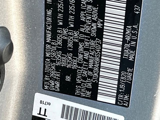 Used 2024 Toyota Highlander XLE image 39