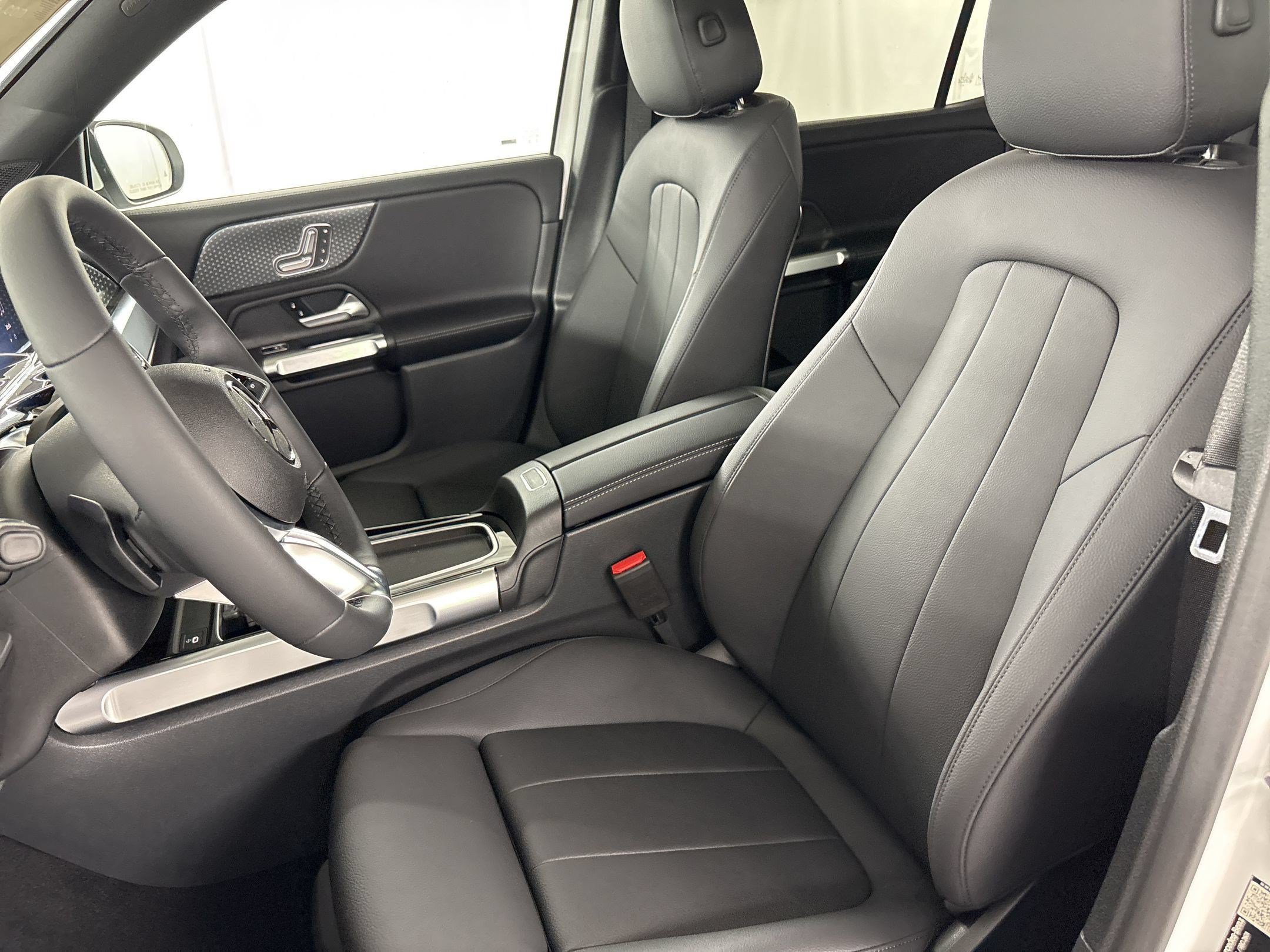 Certified 2026 Mercedes-Benz GLB 250 image 49