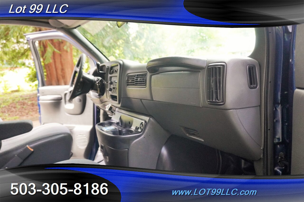 Used 2001 Chevrolet Express 3500 Extended Passenger w/ Convenience Pkg RWD image 16
