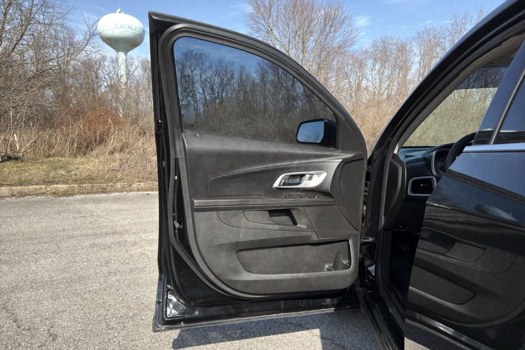 Used 2017 Chevrolet Equinox LS image 13