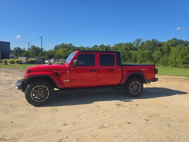 Used 2021 Jeep Gladiator Overland w/ Trailer Tow Package AWD/4WD image 3