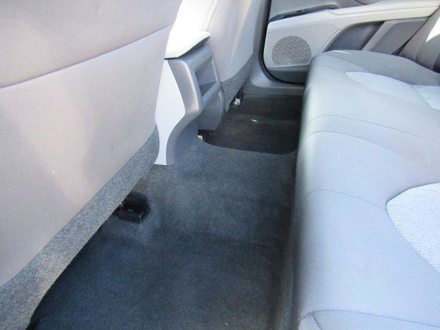 Used 2020 Toyota Camry LE image 26