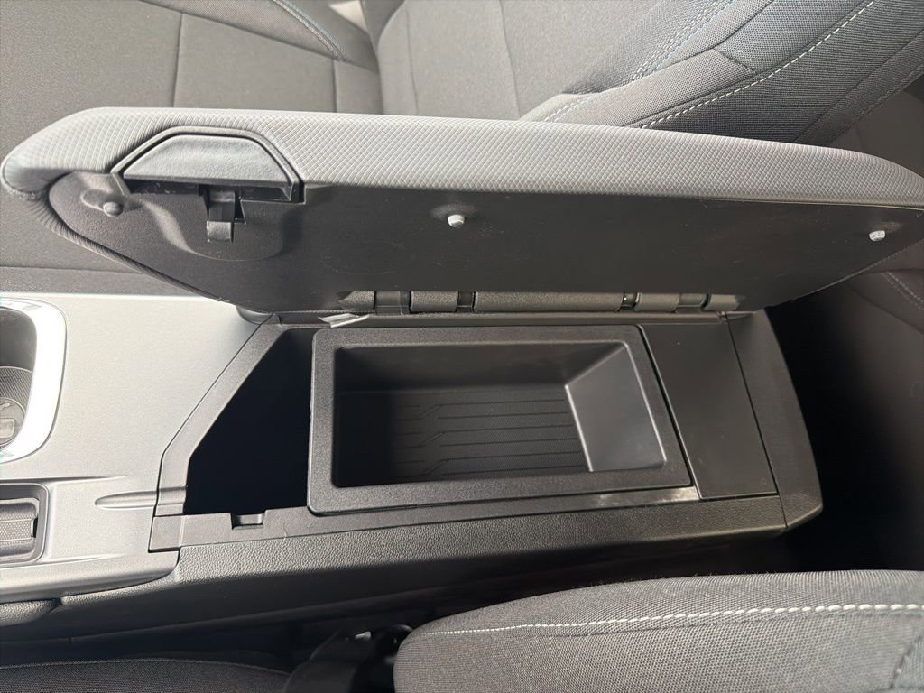 New 2026 Chevrolet Equinox EV LT image 15