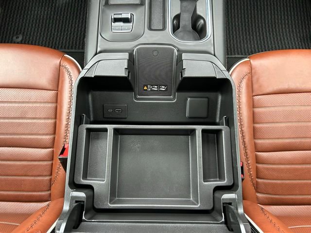 Used 2024 GMC Sierra 3500 Denali Ultimate AWD/4WD image 25